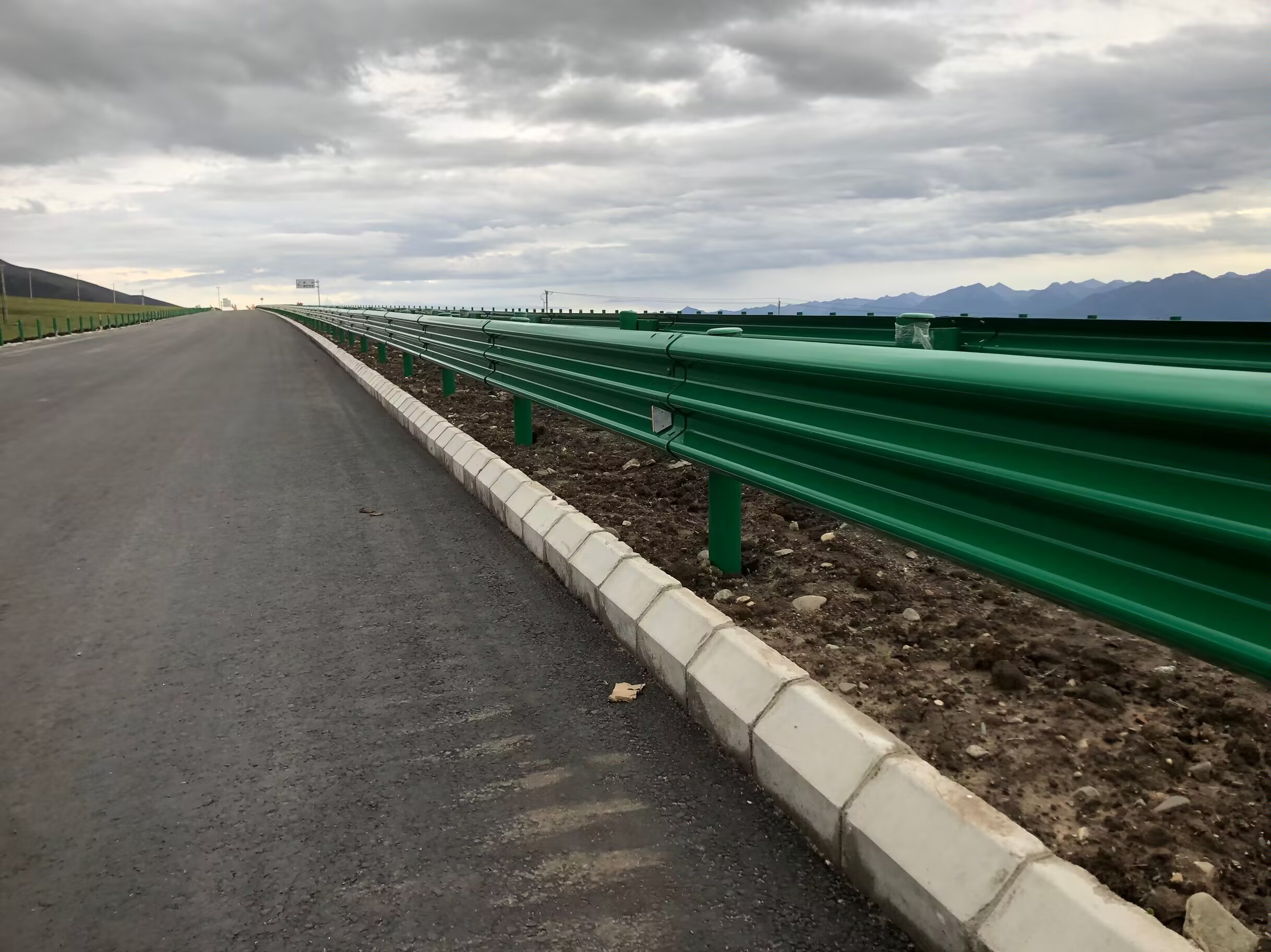 江干区乡村公路波形护栏波形护栏板 - 推荐